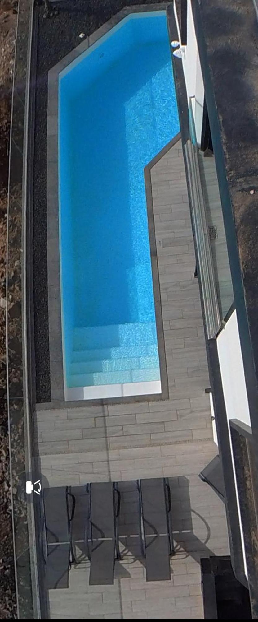 Villa Poseidon Corralejo With Private Heated Pool, Sauna And Stunning Volcano Views By Amazzzing Travel Exteriör bild