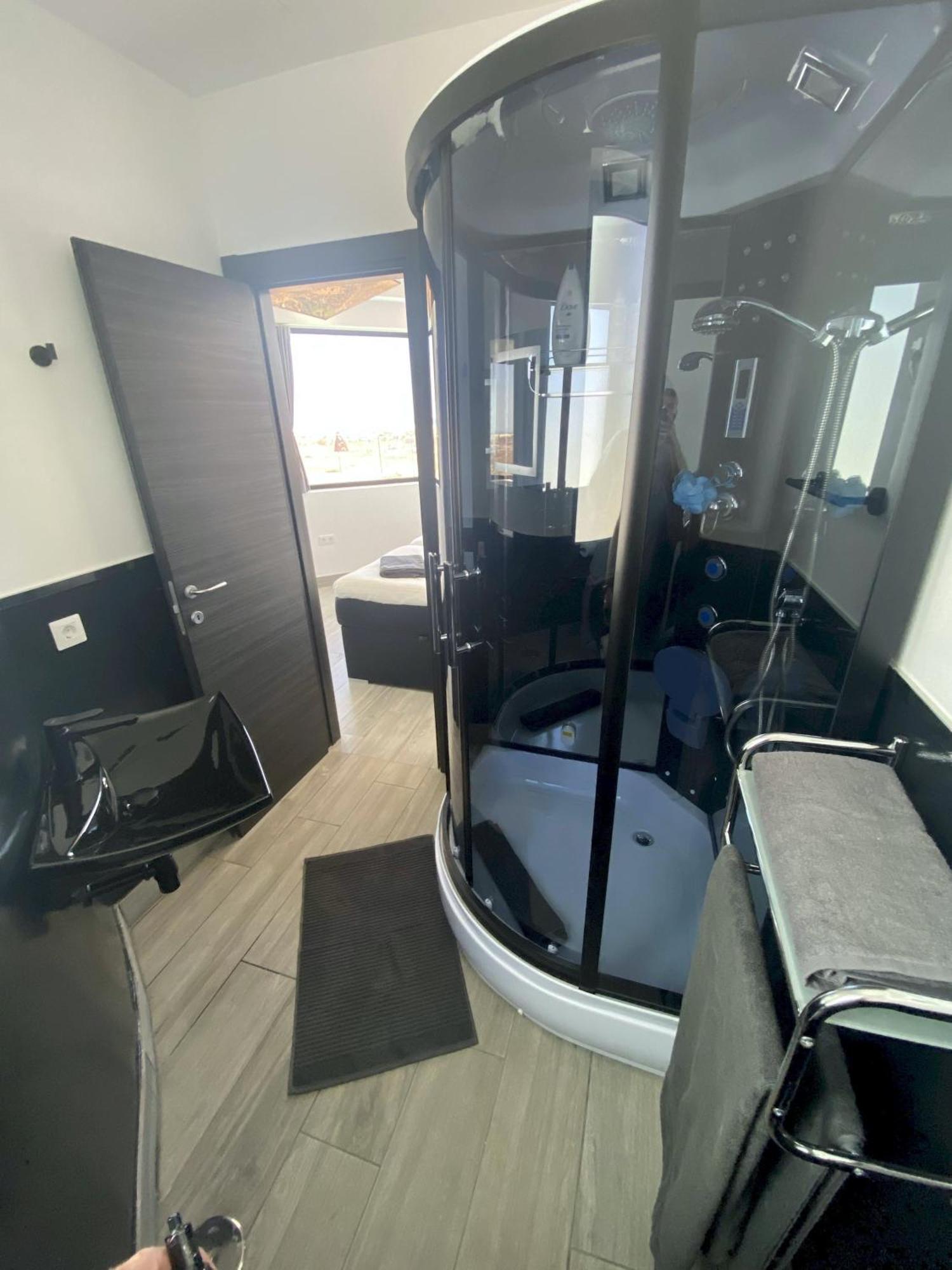Villa Poseidon Corralejo With Private Heated Pool, Sauna And Stunning Volcano Views By Amazzzing Travel Exteriör bild