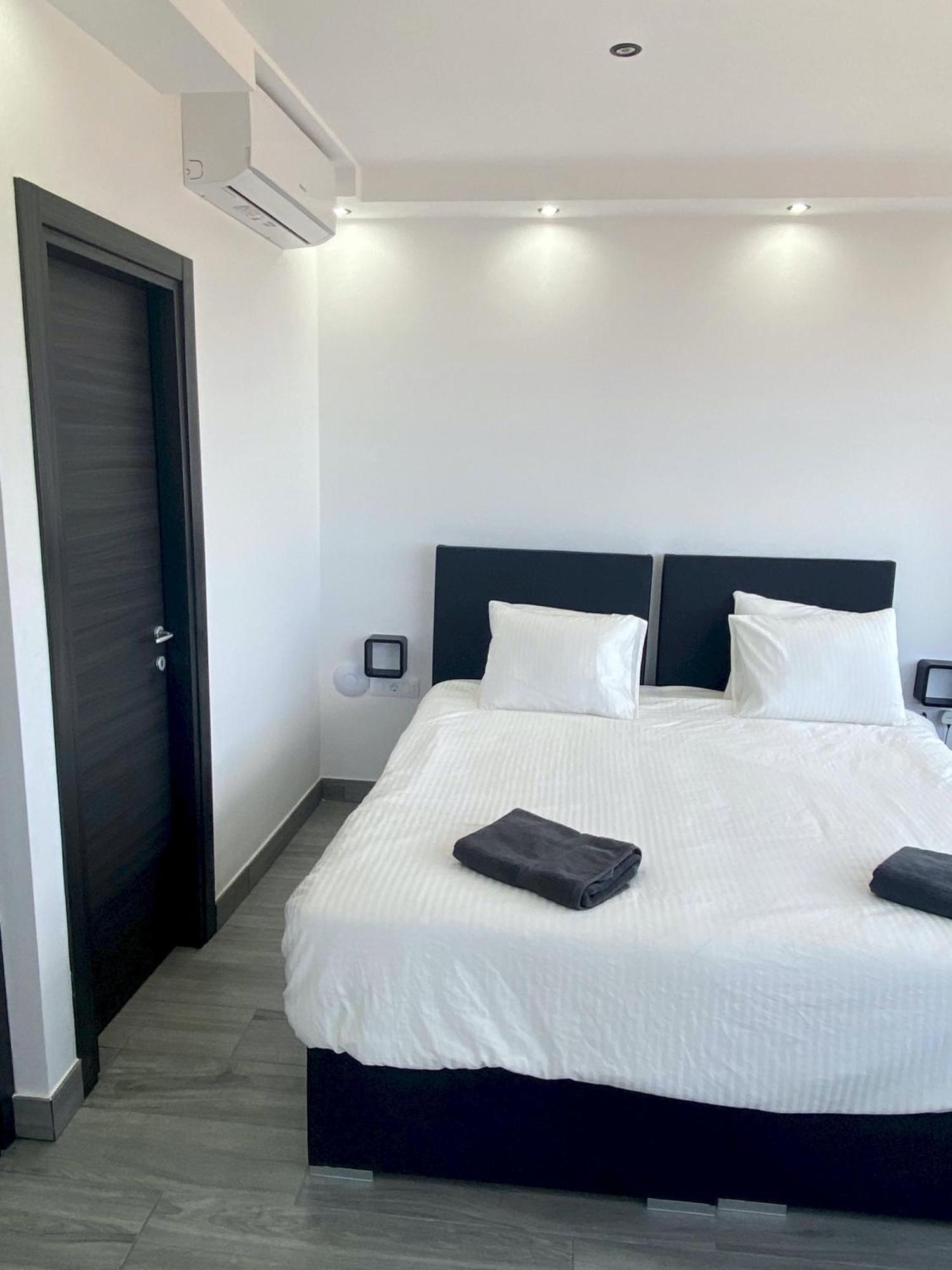 Villa Poseidon Corralejo With Private Heated Pool, Sauna And Stunning Volcano Views By Amazzzing Travel Exteriör bild