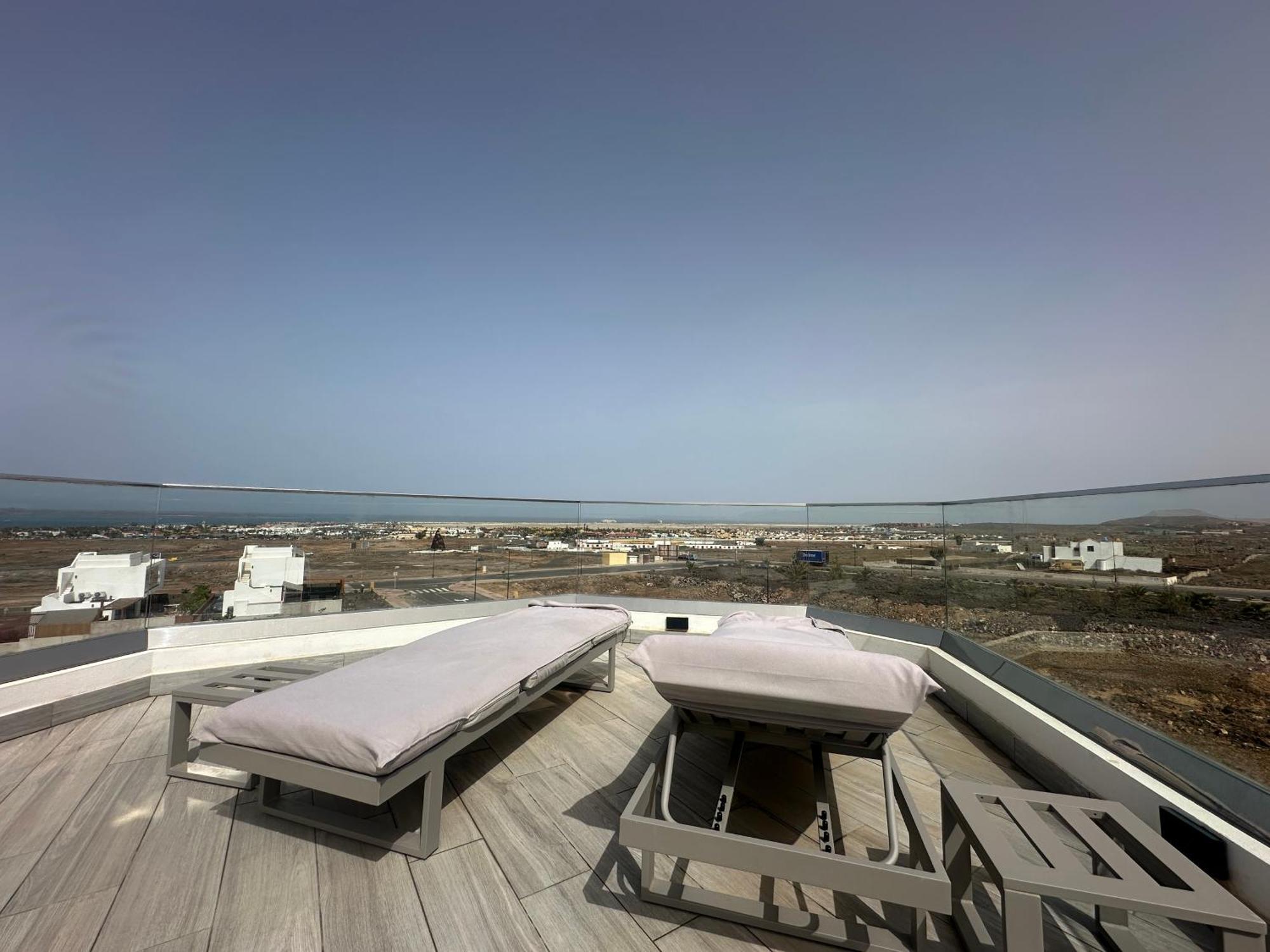 Villa Poseidon Corralejo With Private Heated Pool, Sauna And Stunning Volcano Views By Amazzzing Travel Exteriör bild