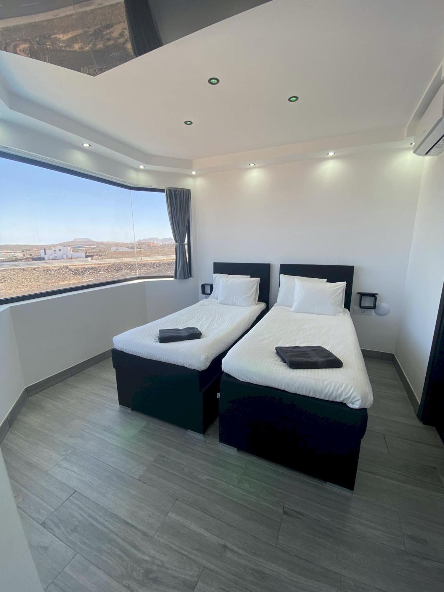 Villa Poseidon Corralejo With Private Heated Pool, Sauna And Stunning Volcano Views By Amazzzing Travel Exteriör bild